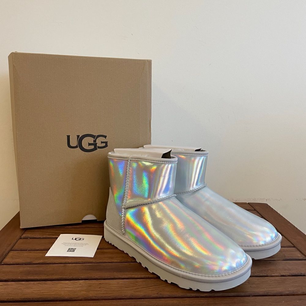 UGG Classic Mini Iridescent Glacier Grey Boots USA Women Size 8/UK 6/EU 39